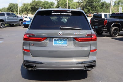 2022 BMW X7 M50i