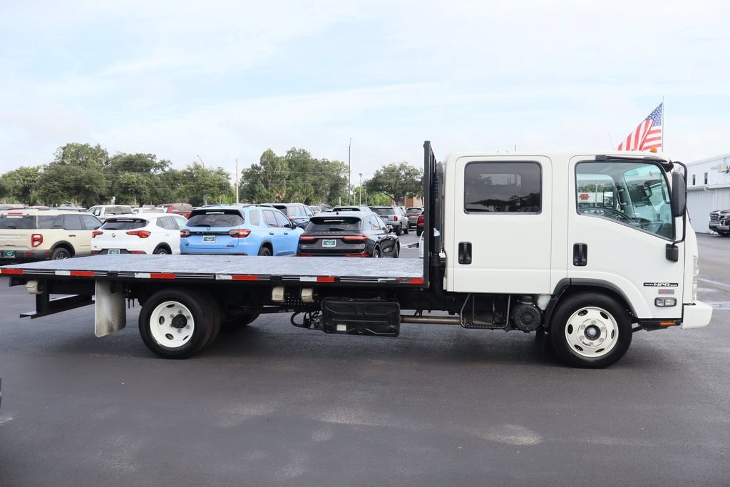 2022 Isuzu NPR XD Base