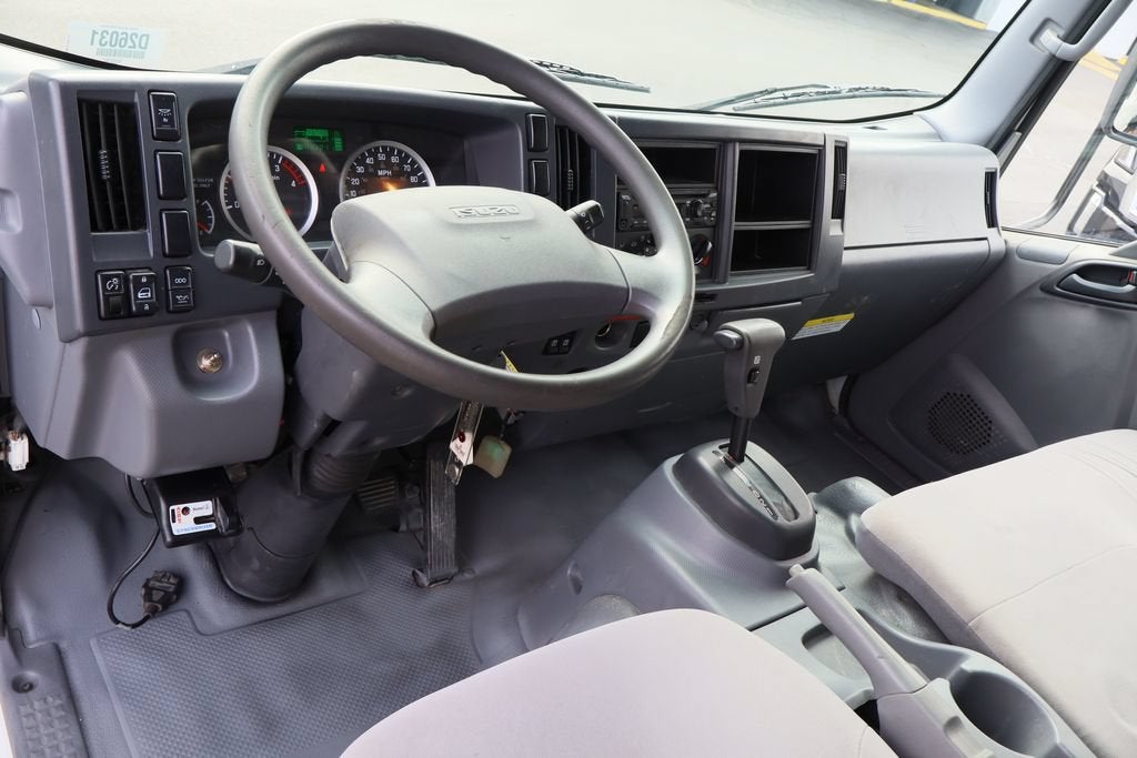 2022 Isuzu NPR XD Base