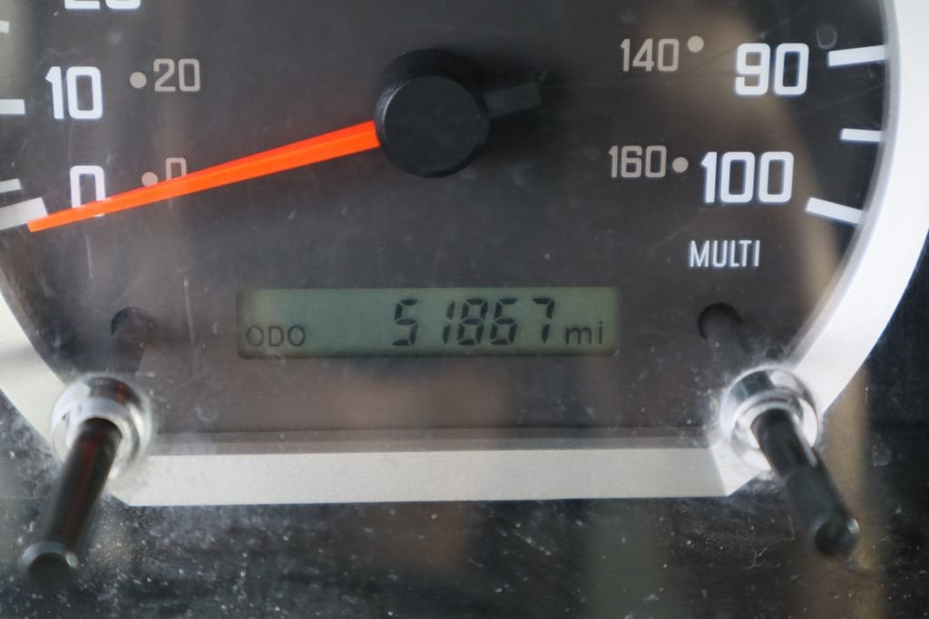 2022 Isuzu NPR XD Base