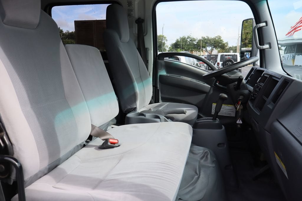 2022 Isuzu NPR XD Base