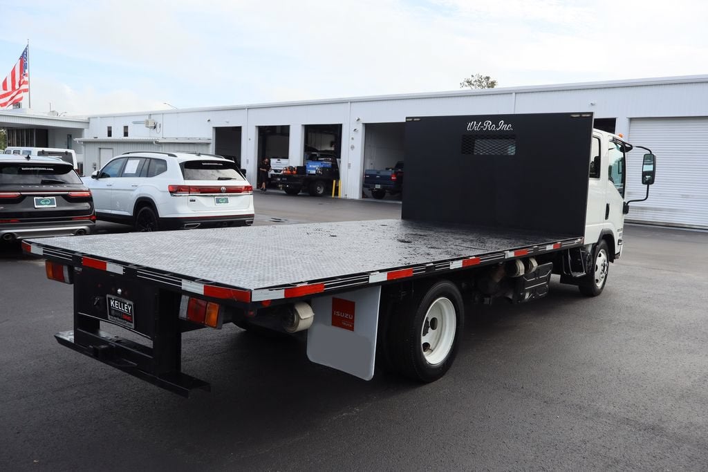 2022 Isuzu NPR XD Base