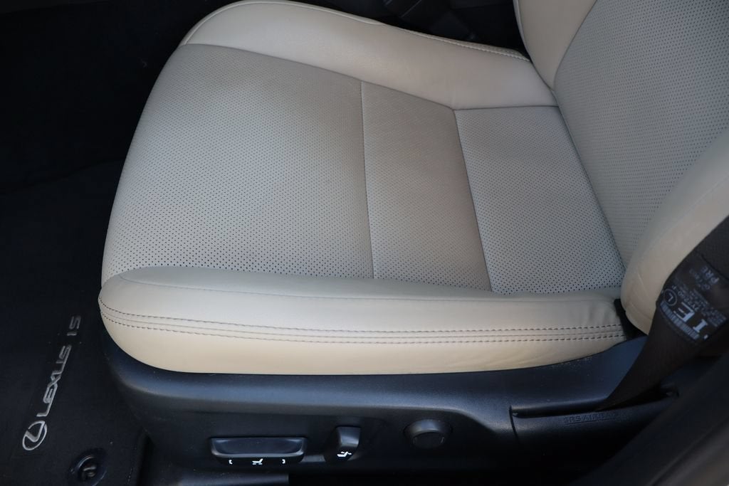 2018 Lexus IS 300 IS 300