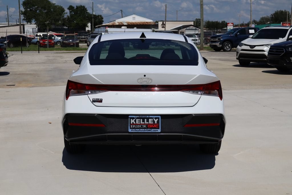 2024 Hyundai Elantra SEL