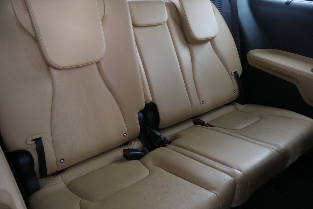 2023 Kia Carnival EX - Photo 28