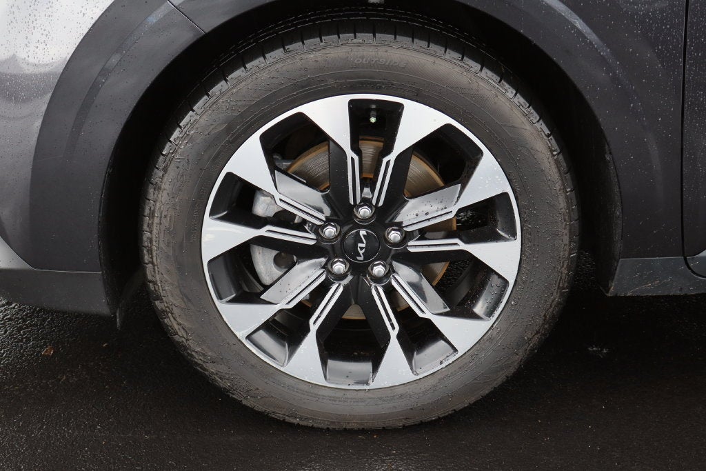 2023 Kia Carnival EX - Photo 33