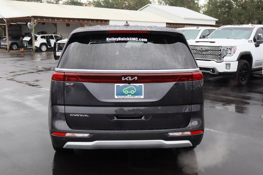 2023 Kia Carnival EX - Photo 8