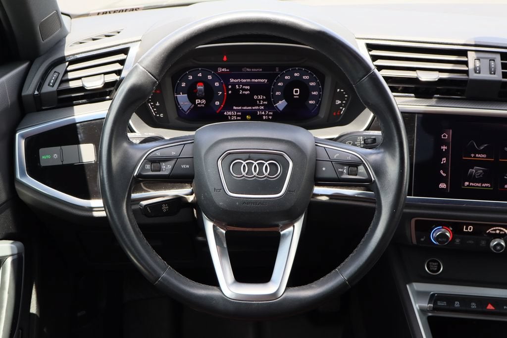 2022 Audi Q3 Premium 40 TFSI quattro Tiptronic