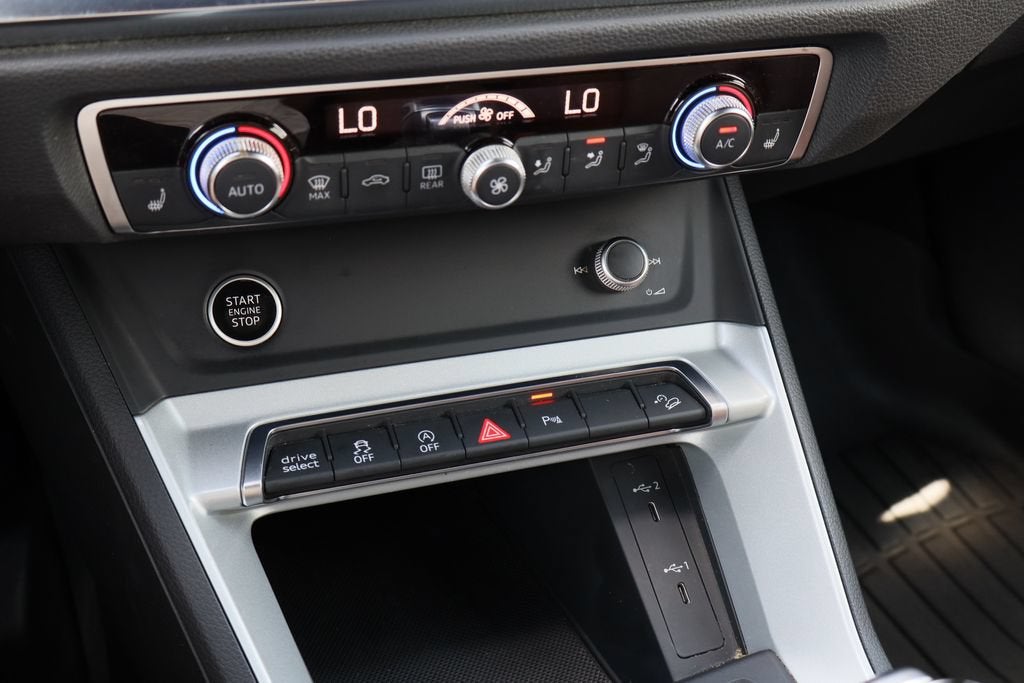 2022 Audi Q3 Premium 40 TFSI quattro Tiptronic