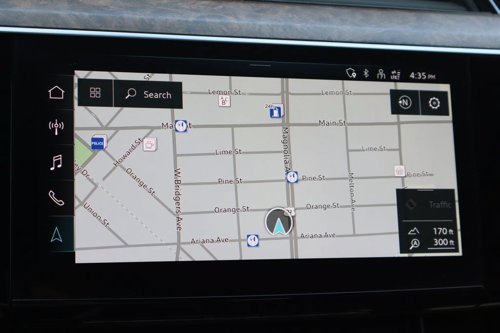 2022 Audi e-tron Premium Plus quattro