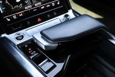 2022 Audi e-tron Premium Plus quattro
