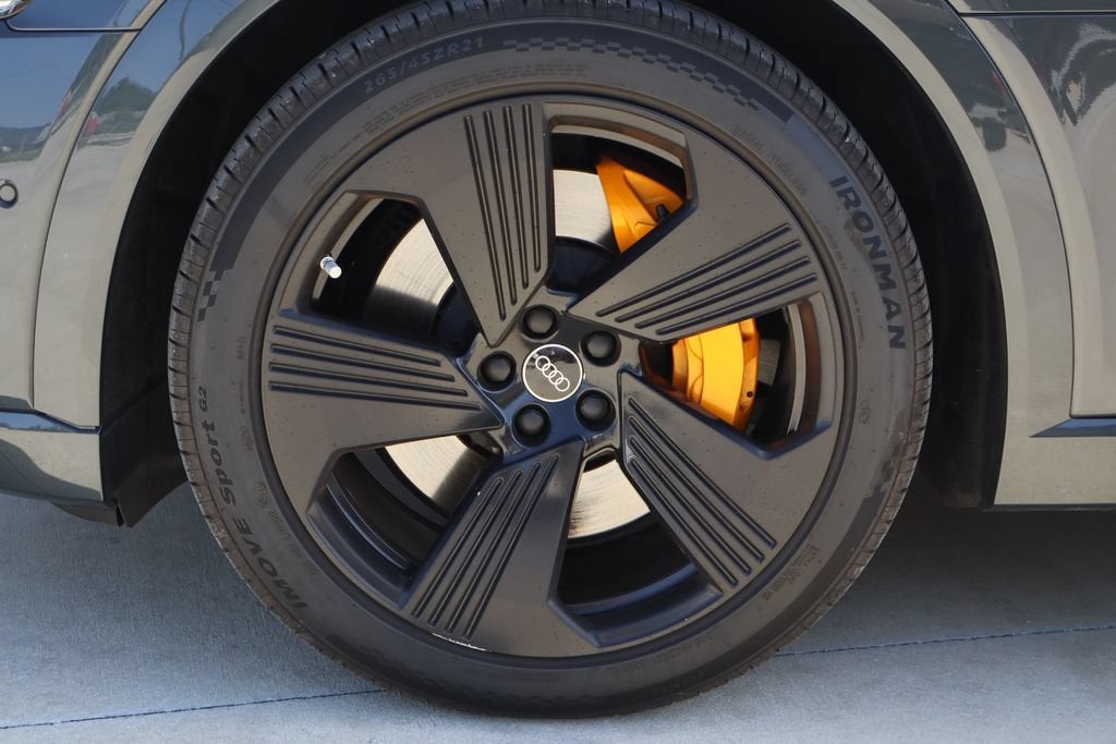 2022 Audi e-tron Premium Plus quattro