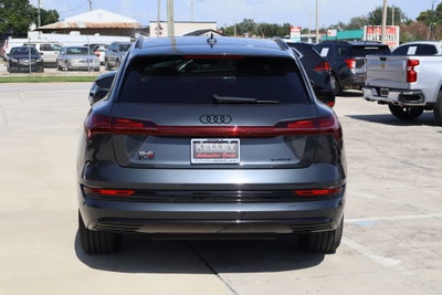 2022 Audi e-tron Premium Plus quattro