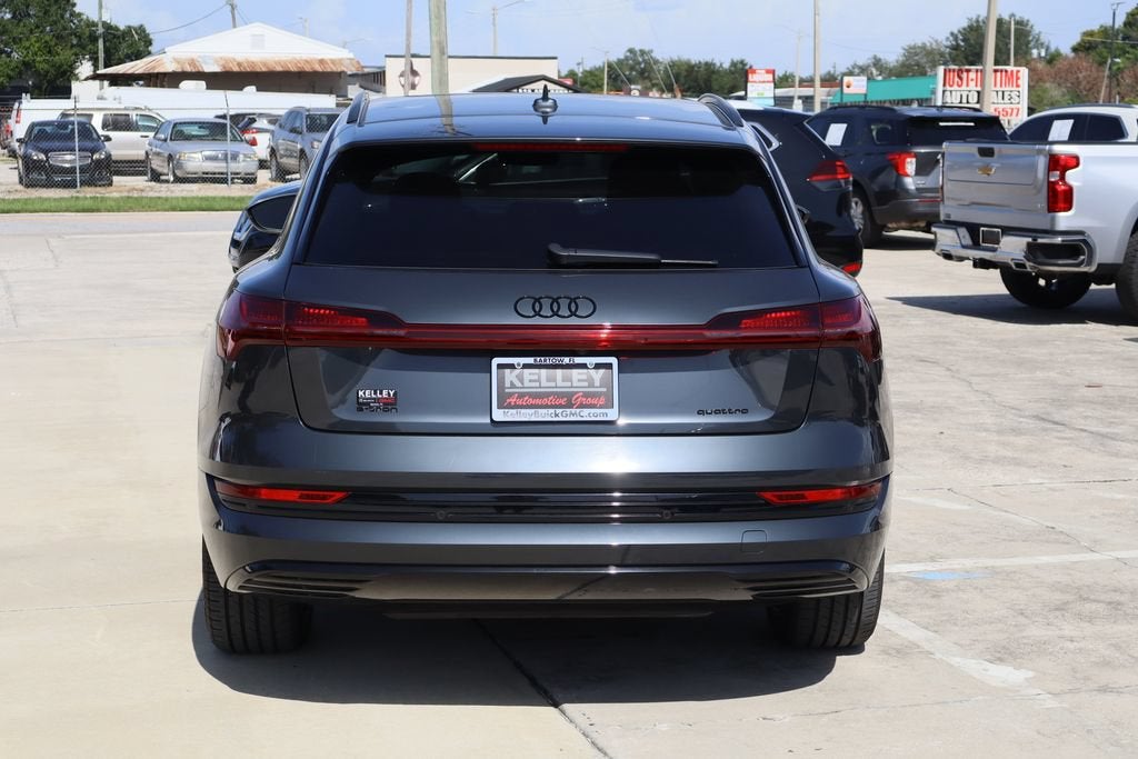 2022 Audi e-tron Premium Plus quattro